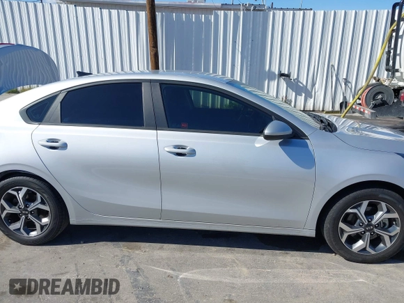 2021 Kia Forte FE with VIN 3KPF24AD7ME367469, listed as a IAAI auction lot 41955196 with 47,443 mi miles and . Bid and sale history available at carsss.com. Image 13.