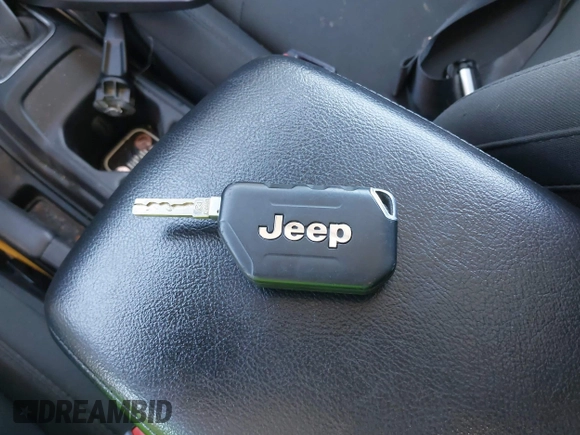 2021 Jeep Wrangler Unlimited Sport S with VIN 1C4HJXDG5MW804748, listed as a IAAI auction lot 41878895 with 35,839 mi miles and . Bid and sale history available at DreamBid. Image 11.