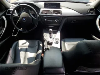 2013 BMW 3 Series 328i xDrive with VIN WBA3B5G56DNS05446, listed as a Copart auction lot 61979475 with 102,674 mi miles and Salvage title. Bid and sale history available at DreamBid. Image 8.