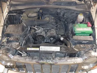 2006 Jeep Liberty Limited with VIN 1J4GL58K36W251801, listed as a IAAI auction lot 41508530 with 288,703 mi miles. Bid and sale history available at carsss.com. Image 10.