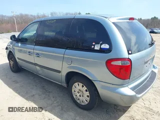 2005 Chrysler Town & Country with VIN 1C4GP45R35B391570, listed as a IAAI auction lot 42051699 with 92,278 mi miles. Bid and sale history available at carsss.com. Image 3.