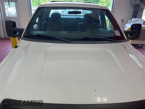2014 Ford F-150 XL with VIN 1FTFX1EF4EKE59231, listed as a IAAI auction lot 42631384 with 279,670 mi miles and . Bid and sale history available at DreamBid. Image 4.