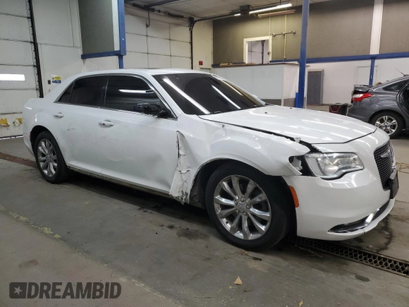 2016 Chrysler 300 Limited with VIN 2C3CCARG1GH270827, listed as a Copart auction lot 83959394 with 122,288 mi miles and Salvage Title. Bid and sale history available at DreamBid. Image 4.