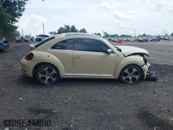 2019 Volkswagen Beetle S with VIN 3VWFD7AT2KM700941, listed as a IAAI auction lot 42474867 with 43,891 mi miles and . Bid and sale history available at DreamBid. Image 14.