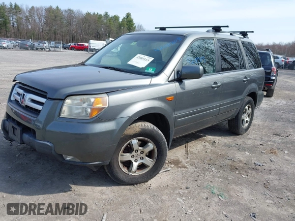 2008 Honda Pilot EX-L with VIN 5FNYF18528B053304, listed as a IAAI auction lot 42083113 with 131,867 mi miles. Bid and sale history available at carsss.com. Image 16.