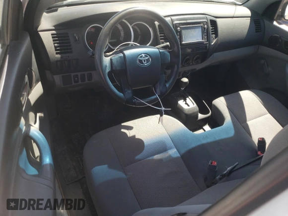 2014 Toyota Tacoma z VIN 5TFNX4CNXEX034493, wystawiony jako Copart lot #52005944 z przebiegiem 83 979 mil mil oraz Szkoda całkowita • Salvage title. Historia ofert i sprzedaży dostępna na DreamBid. Obrazek 8.