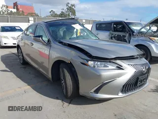 2019 Lexus ES with VIN 58ABZ1B15KU025163, listed as a IAAI auction lot 41890309 with 1 mi miles. Bid and sale history available at carsss.com. Image 1.