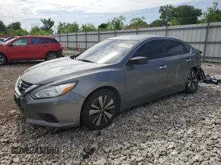 2017 Nissan Altima S z VIN 1N4AL3AP5HC123107, wystawiony jako Copart lot #62196185 z przebiegiem 53 609 mil mil oraz Szkoda całkowita • Salvage title. Historia ofert i sprzedaży dostępna na DreamBid. Obrazek 1.