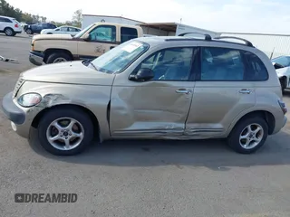 2002 Chrysler PT Cruiser Limited with VIN 3C8FY68B52T339014, listed as a IAAI auction lot 42021562 with 199,402 mi miles. Bid and sale history available at carsss.com. Image 6.