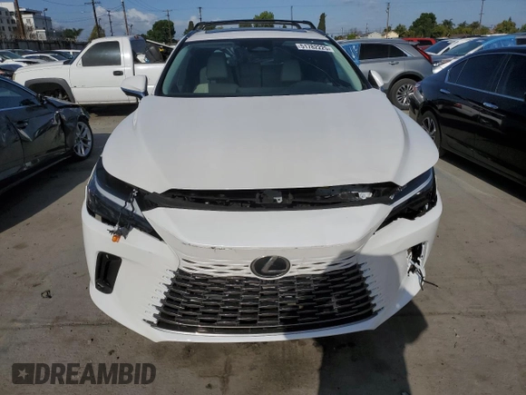 2024 Lexus RX 350 z VIN JTJCHMAA0R2015035, wystawiony jako Copart lot #51782225 z przebiegiem 9 880 mil mil oraz Szkoda całkowita • Salvage title. Historia ofert i sprzedaży dostępna na DreamBid. Obrazek 5.