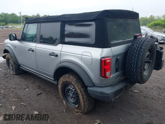2022 Ford Bronco with VIN 1FMDE5BH4NLA78737, listed as a IAAI auction lot 42297569 with 23,504 mi miles and . Bid and sale history available at DreamBid. Image 3.