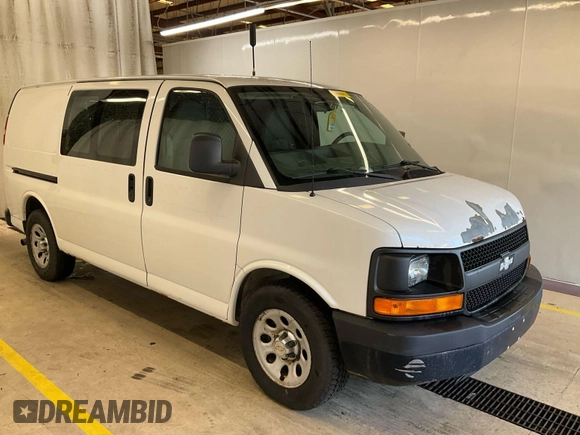 2012 Chevrolet Express Cargo z VIN 1GCSGAFX0C1143284, wystawiony jako IAAI lot #42639427 z przebiegiem 281 833 mil mil oraz . Historia ofert i sprzedaży dostępna na DreamBid. Obrazek 9.