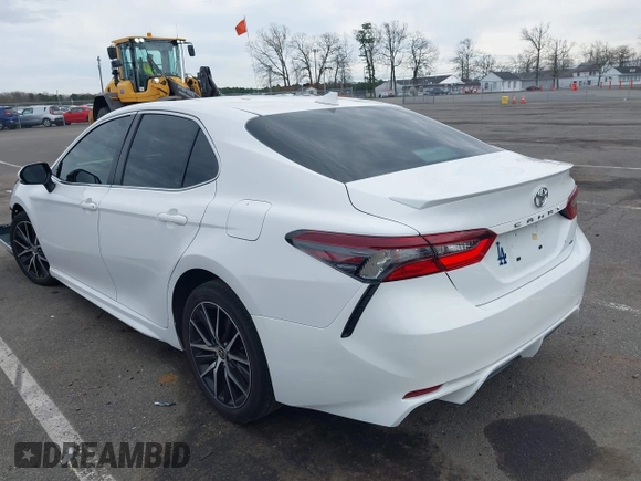 2023 Toyota Camry SE with VIN 4T1T11AK7PU722290, listed as a IAAI auction lot 41954940 with 29,825 mi miles and . Bid and sale history available at DreamBid. Image 3.