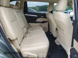 2018 Toyota Highlander SE with VIN 5TDJZRFH8JS888491, listed as a Copart auction lot 61197555 with Not provided miles and Salvage title. Bid and sale history available at DreamBid. Image 11.