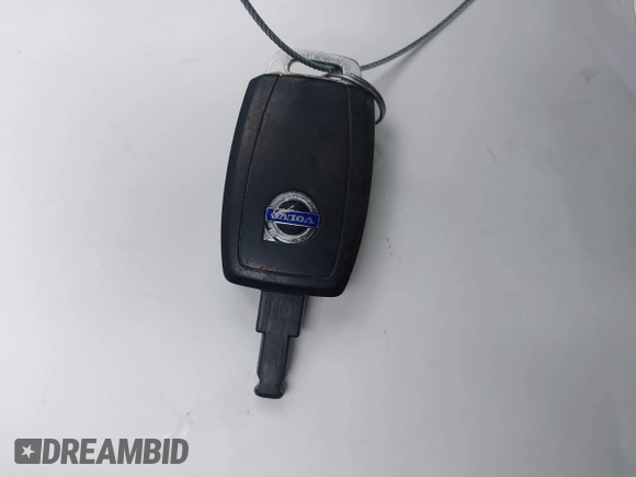 2008 Volvo C30 Version 1.0 with VIN YV1MK672282080529, listed as a IAAI auction lot 42170942 with 122,107 mi miles and . Bid and sale history available at DreamBid. Image 11.