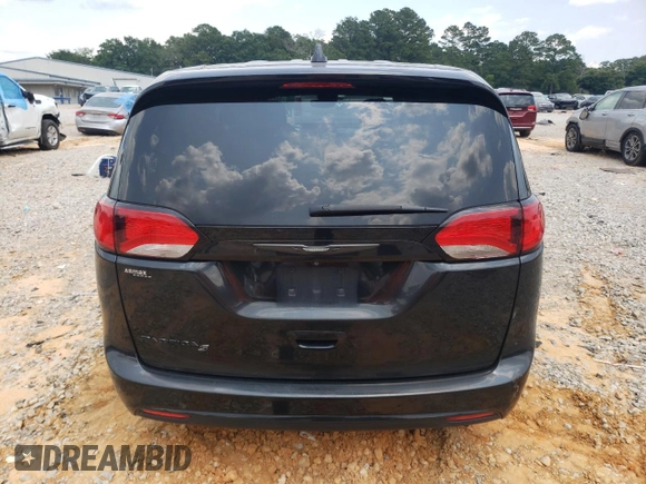 2019 Chrysler Pacifica Touring Plus with VIN 2C4RC1FG5KR603902, listed as a Copart auction lot 58475535 with 136,017 mi miles and Salvage title. Bid and sale history available at DreamBid. Image 6.