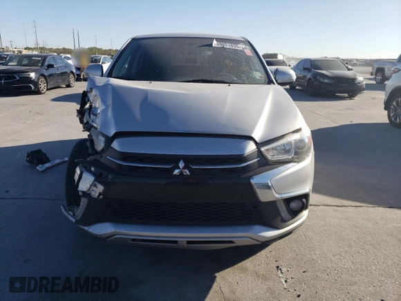2019 Mitsubishi Outlander SE with VIN JA4AP4AU8KU013156, listed as a Copart auction lot 49951895 with 173,561 mi miles and Clean title. Bid and sale history available at DreamBid. Image 5.