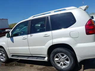 2007 Lexus GX with VIN JTJBT20X570144529, listed as a IAAI auction lot 42035412 with 265,886 mi miles. Bid and sale history available at carsss.com. Image 14.