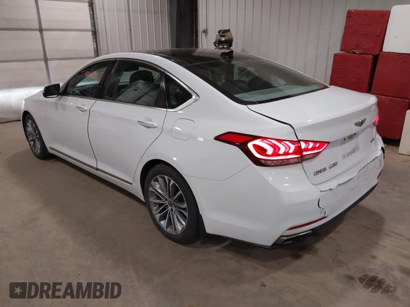 2015 Hyundai Genesis 3.8L with VIN KMHGN4JE5FU090728, listed as a IAAI auction lot 42031915 with 156,755 mi miles. Bid and sale history available at carsss.com. Image 3.