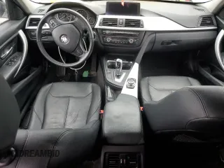 2013 BMW 3 Series 328i xDrive with VIN WBA3B5C5XDF593068, listed as a Copart auction lot 44933655 with 81,193 mi miles and Salvage Title. Bid and sale history available at carsss.com. Image 8.