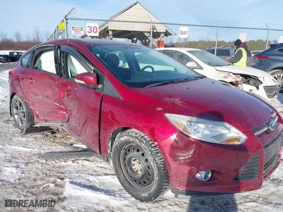 2014 Ford Focus SE with VIN 1FADP3K24EL411328, listed as a IAAI auction lot 41402318 with 159,457 mi miles. Bid and sale history available at carsss.com. Image 6.