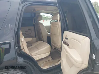 2007 Cadillac Escalade z VIN 1GYFK63847R144188, wystawiony jako IAAI lot #42244242 z przebiegiem 261 035 mil mil oraz . Historia ofert i sprzedaży dostępna na DreamBid. Obrazek 8.