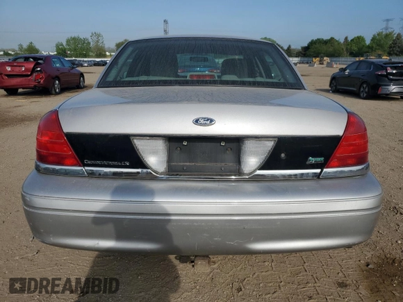 2011 Ford Crown Victoria LX z VIN 2FABP7EVXBX155506, wystawiony jako Copart lot #56899375 z przebiegiem 177 956 mil mil oraz Szkoda całkowita • Salvage title. Historia ofert i sprzedaży dostępna na DreamBid. Obrazek 6.