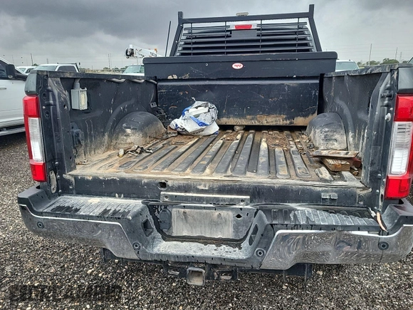2019 Ford F-250 XL with VIN 1FT7W2BT3KEC61760, listed as a IAAI auction lot 42716762 with 110,167 mi miles and . Bid and sale history available at DreamBid. Image 1.