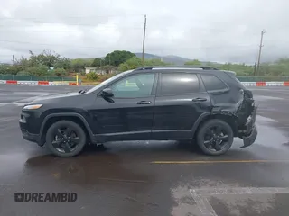 2018 Jeep Cherokee Latitude with VIN 1C4PJLCB3JD563483, listed as a IAAI auction lot 41302444 with 78,168 mi miles and . Bid and sale history available at DreamBid. Image 14.