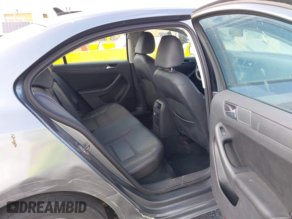 2011 Volkswagen Jetta Sedan SE w/Convenience & Sunroof with VIN 3VWDX7AJ9BM306477, listed as a IAAI auction lot 42144071 with 139,970 mi miles. Bid and sale history available at carsss.com. Image 8.