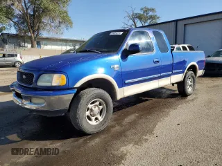 1998 Ford F-150 z VIN 1FTZX18W3WKA05403, wystawiony jako Copart lot #74054374 z przebiegiem 219 454 mil mil oraz Szkoda całkowita • Salvage title. Historia ofert i sprzedaży dostępna na DreamBid. Obrazek 1.