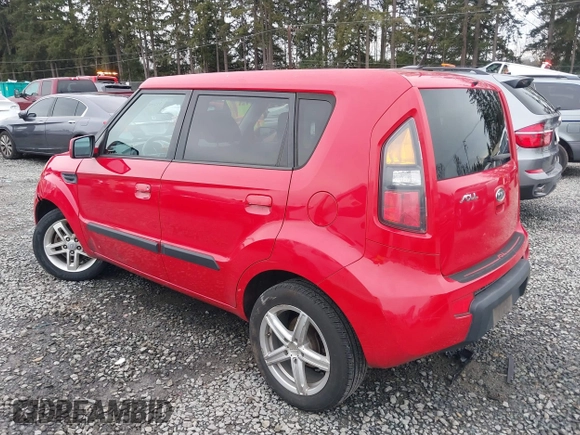 2010 Kia Soul + with VIN KNDJT2A27A7190198, listed as a IAAI auction lot 41756701 with 171,947 mi miles. Bid and sale history available at carsss.com. Image 3.