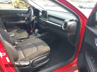 2021 Kia Forte LXS z VIN 3KPF24AD2ME361269, wystawiony jako IAAI lot #42031744 z przebiegiem 100 000 mil mil oraz . Historia ofert i sprzedaży dostępna na DreamBid. Obrazek 5.