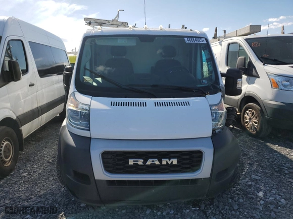 2019 Ram ProMaster Cargo Van with VIN 3C6TRVAG1KE556914, listed as a Copart auction lot 48884025 with 128,398 mi miles and Salvage Title. Bid and sale history available at carsss.com. Image 5.