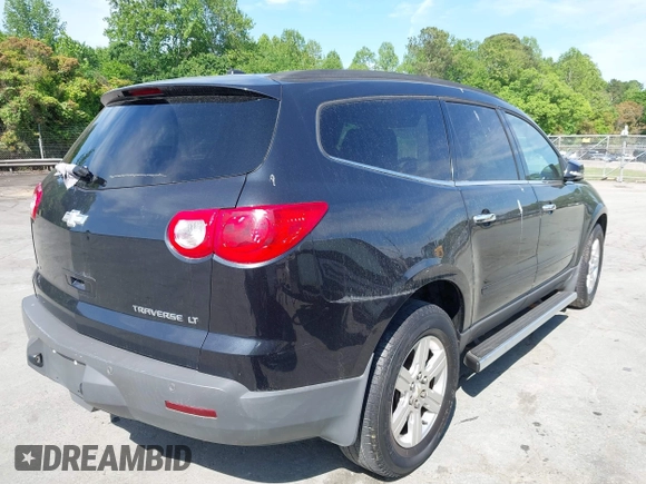 2012 Chevrolet Traverse 1LT z VIN 1GNKVGED7CJ264501, wystawiony jako IAAI lot #42114940 z przebiegiem 175 303 mil mil oraz . Historia ofert i sprzedaży dostępna na DreamBid. Obrazek 4.