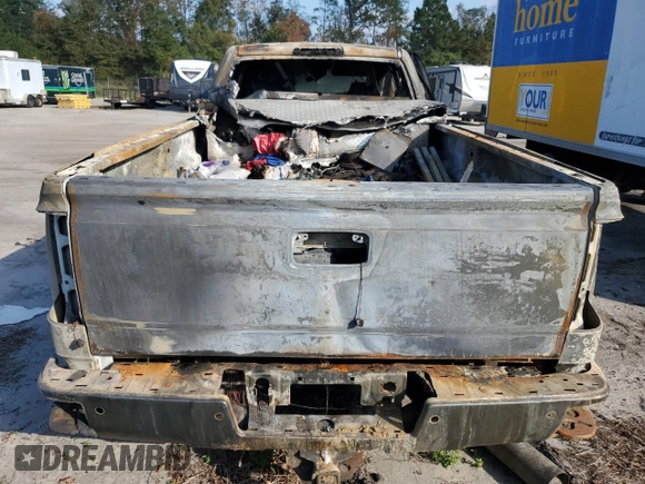 2015 Chevrolet Silverado 3500HD LTZ with VIN 1GC4K0E83FF109486, listed as a Copart auction lot 78197634 with 0 mi miles and Salvage Title. Bid and sale history available at carsss.com. Image 6.