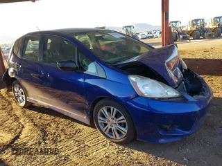 2009 Honda Fit Sport z VIN JHMGE886X9S008212, wystawiony jako IAAI lot #40995421 z przebiegiem 219 110 mil mil oraz . Historia ofert i sprzedaży dostępna na DreamBid. Obrazek 1.