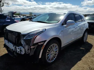 2019 Cadillac XT5 Premium Luxury AWD z VIN 1GYKNFRSXKZ239291, wystawiony jako Copart lot #50347535 z przebiegiem 76 778 mil mil oraz Szkoda całkowita • Salvage title. Historia ofert i sprzedaży dostępna na DreamBid. Obrazek 1.