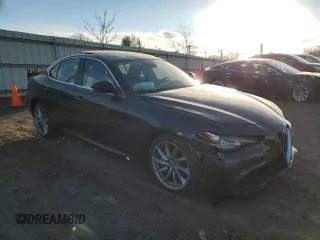 2018 Alfa Romeo Giulia with VIN ZARFAEDN6J7597695, listed as a Copart auction lot 39483903 with 45,318 mi miles. Bid and sale history available at carsss.com. Image 4.