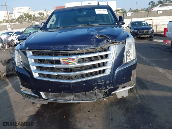 2018 Cadillac Escalade with VIN 1GYS3AKJXJR126577, listed as a IAAI auction lot 41225966 with 69,845 mi miles. Bid and sale history available at carsss.com. Image 12.