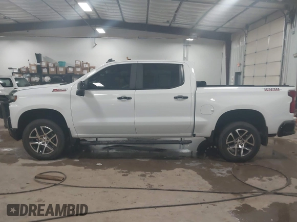 2020 Chevrolet Silverado 1500 LT Trail Boss with VIN 1GCPYFED6LZ209619, listed as a IAAI auction lot 41571604 with 51,753 mi miles. Bid and sale history available at carsss.com. Image 15.