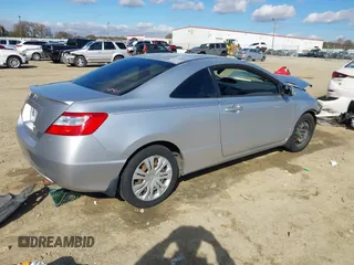 2008 Honda Civic Cpe LX with VIN 2HGFG12688H503166, listed as a IAAI auction lot 40949573 with 166,571 mi miles. Bid and sale history available at carsss.com. Image 4.