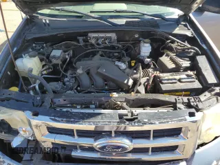 2008 Ford Escape XLT z VIN 1FMCU03158KA50345, wystawiony jako Copart lot #57349735 z przebiegiem 195 316 mil mil oraz Szkoda całkowita • Salvage title. Historia ofert i sprzedaży dostępna na DreamBid. Obrazek 11.