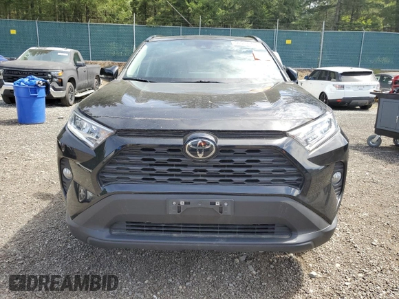 2021 Toyota RAV4 XLE with VIN 2T3P1RFV9MW181006, listed as a Copart auction lot 56543905 with 63,937 mi miles and Clean title. Bid and sale history available at DreamBid. Image 5.