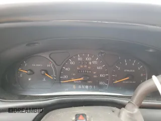 1996 Ford Taurus GL with VIN 1FALP52U2TG180329, listed as a Copart auction lot 64560755 with 173,764 mi miles and Clean title. Bid and sale history available at DreamBid. Image 9.