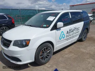 2016 Dodge Grand Caravan Canada Value Package with VIN 2C4RDGBG9GR322490, listed as a IAAI auction lot 42037337 with 200,339 mi miles. Bid and sale history available at carsss.com. Image 2.