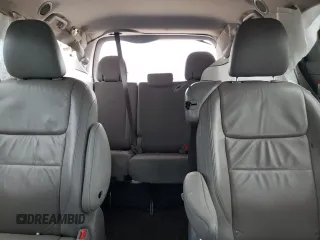 2017 Toyota Sienna XLE Auto Access Seat с VIN 5TDYZ3DC8HS832791, выставлен на аукционе Copart как лот 52372865 с пробегом 270 739 миль миль и Списание • Salvage title. История ставок и продаж доступна на DreamBid. Изображение 10.