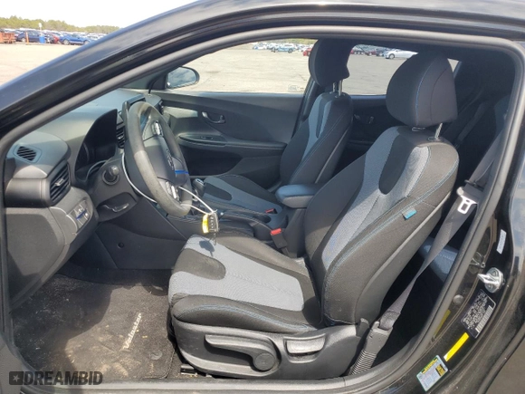 2019 Hyundai Veloster 2.0 with VIN KMHTG6AF1KU010011, listed as a Copart auction lot 52741505 with 57,133 mi miles and Salvage Title. Bid and sale history available at carsss.com. Image 7.
