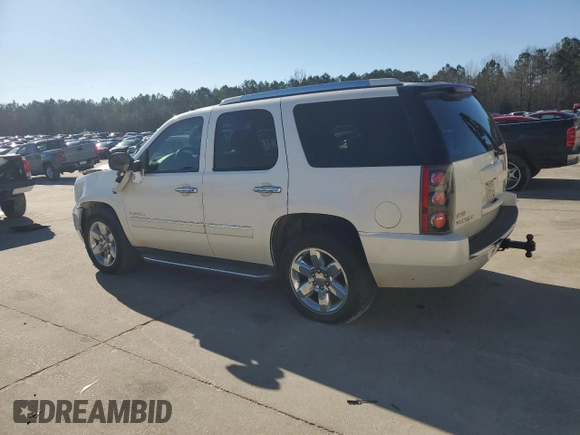 2011 GMC Yukon Denali with VIN 1GKS1EEF8BR278602, listed as a Copart auction lot 89003525 with 215,969 mi miles and Salvage Title. Bid and sale history available at carsss.com. Image 2.