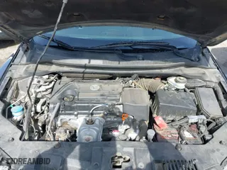 2018 Acura ILX with VIN 19UDE2F30JA006961, listed as a IAAI auction lot 41848000 with 67,828 mi miles. Bid and sale history available at carsss.com. Image 10.